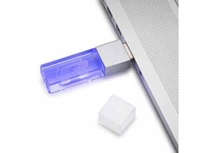Флешка Volkswagen R Collection USB-stick, 8Gb, артикул 15D087620